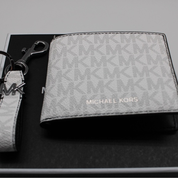 Michael kors Men’s Wallet Brand New with a Key Chain - Picture 3 of 7